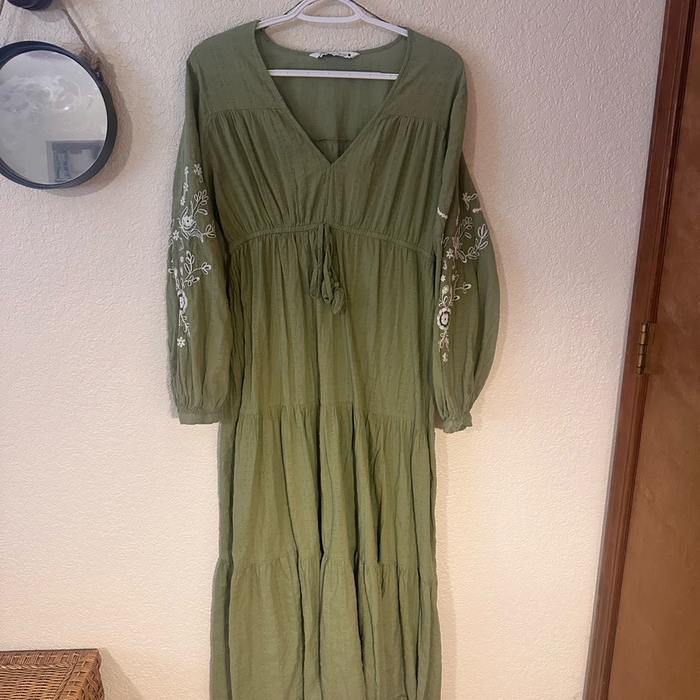 Zara Green Bishop Sleeve V-Neck Sundress